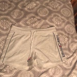 Tommy Hilfiger athletic shorts medium